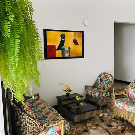 Hotel Maceo Melgar Kültér fotó