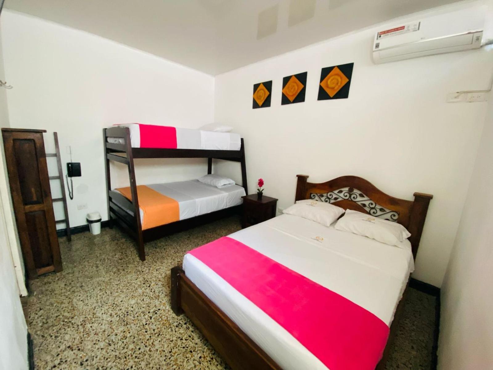 Hotel Maceo Melgar Kültér fotó