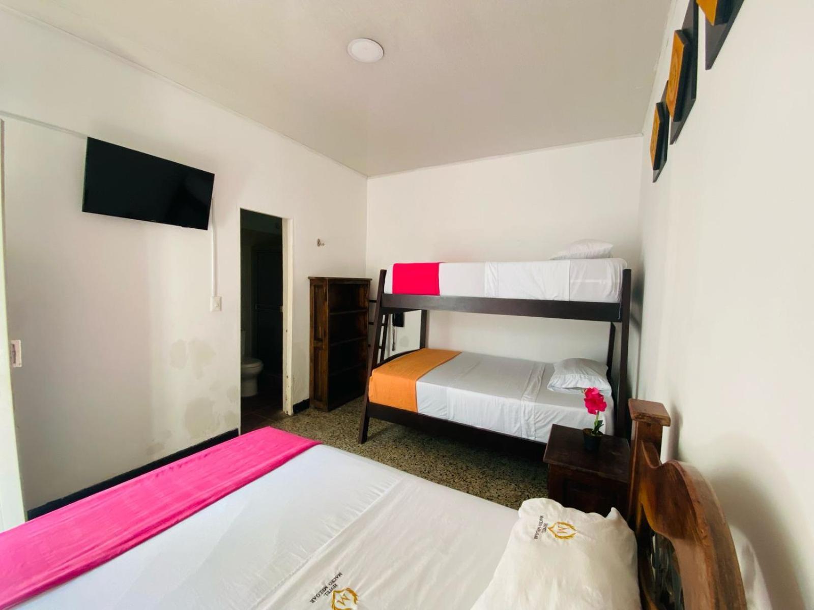 Hotel Maceo Melgar Kültér fotó